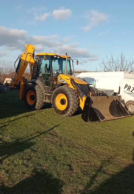 JCB 4CX